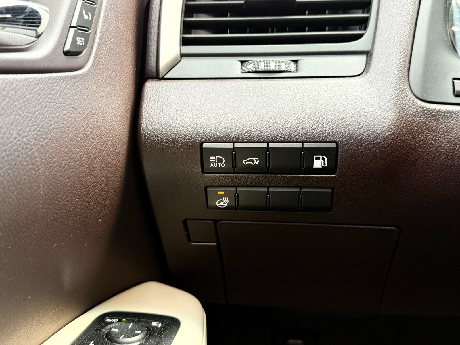 Used 2018 Lexus RX 450hL Premium w/ Premium Package AWD/4WD image 21
