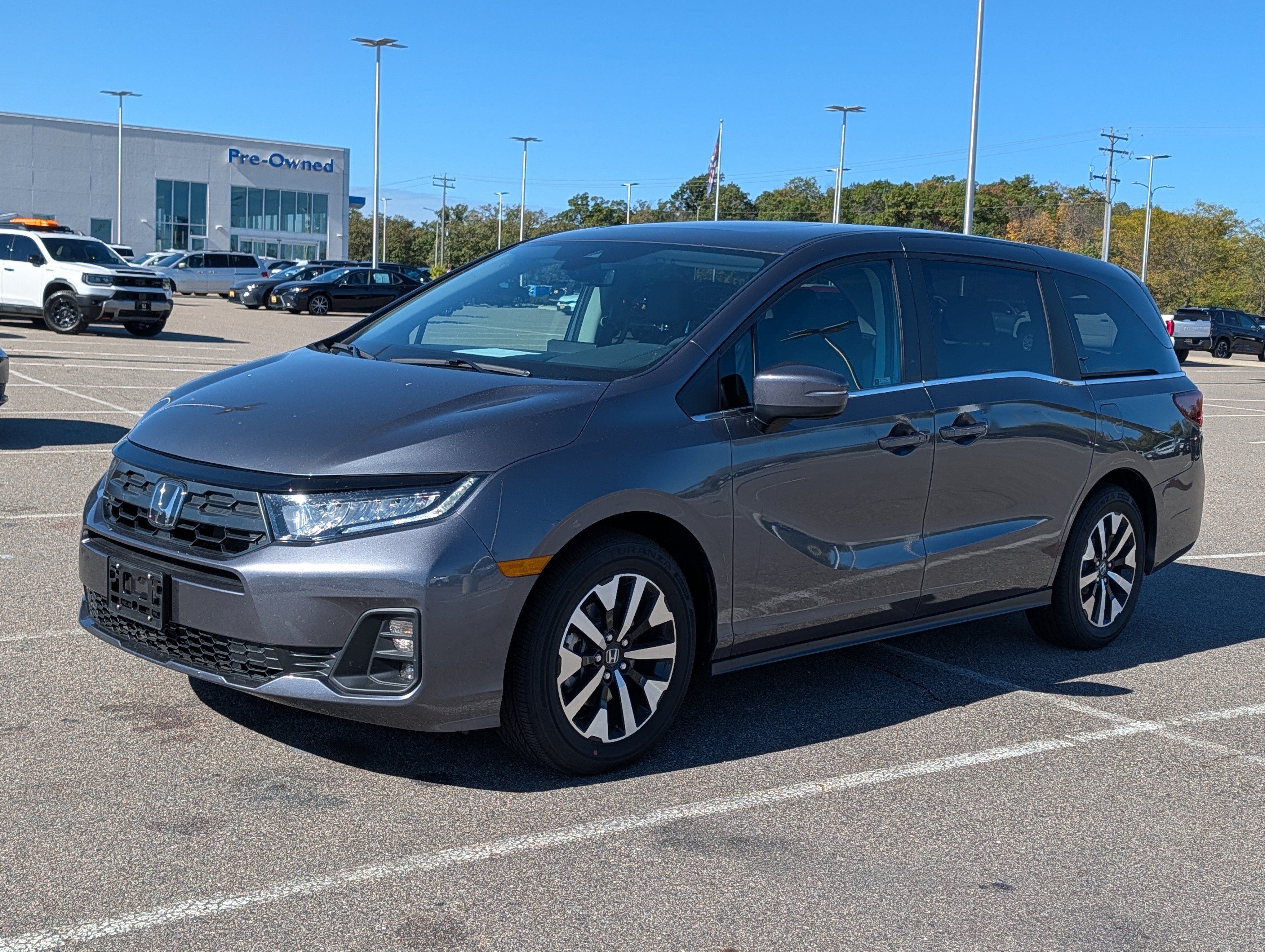 Used 2026 Honda Odyssey EX-L image 2