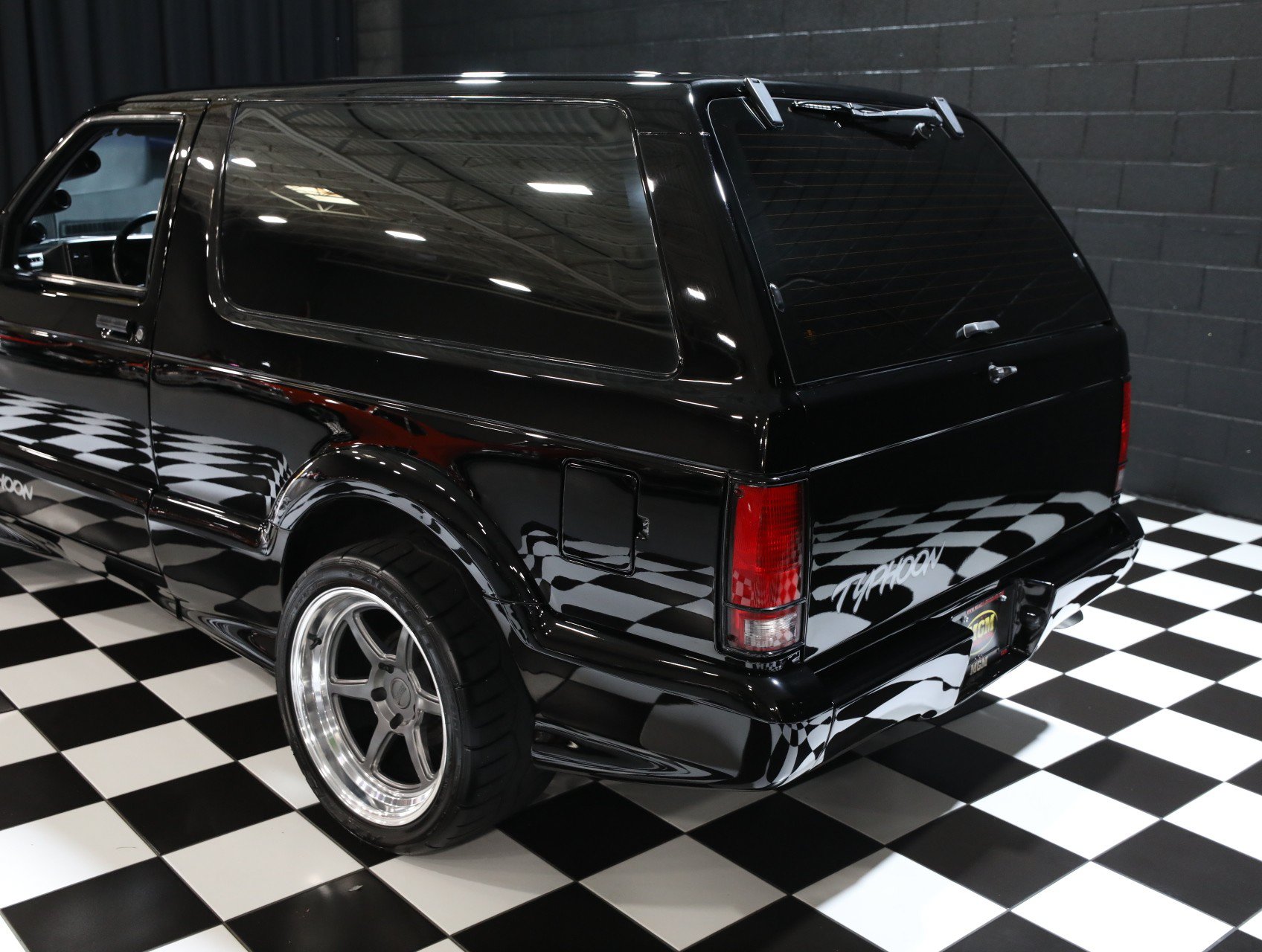 Used 1993 GMC Typhoon AWD/4WD image 24