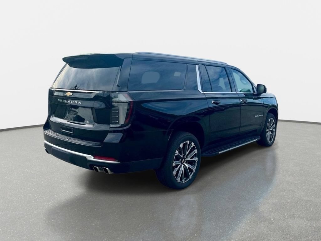 Used 2026 Chevrolet Suburban High Country AWD/4WD image 5