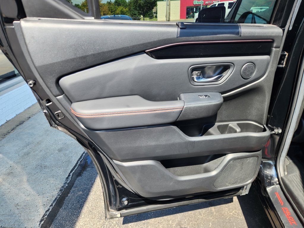 Used 2024 Honda Pilot TrailSport image 19