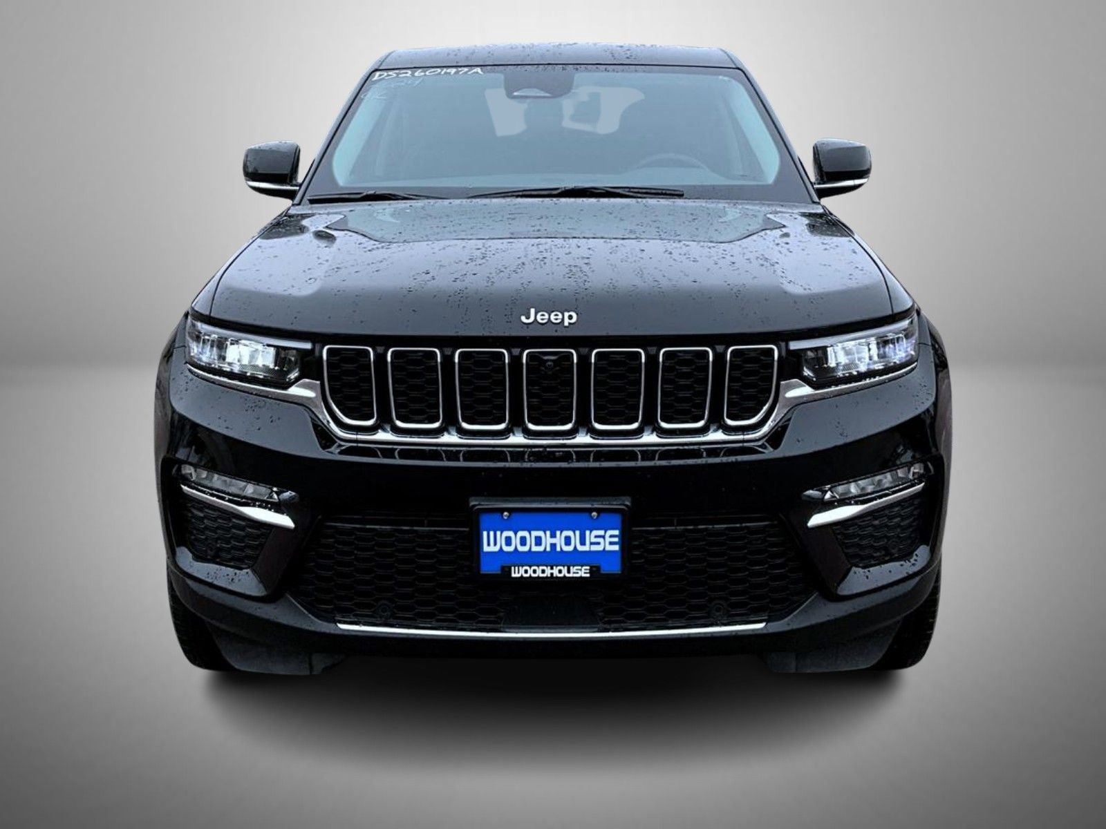 Used 2024 Jeep Grand Cherokee Limited w/ Luxury Tech Group II image 2