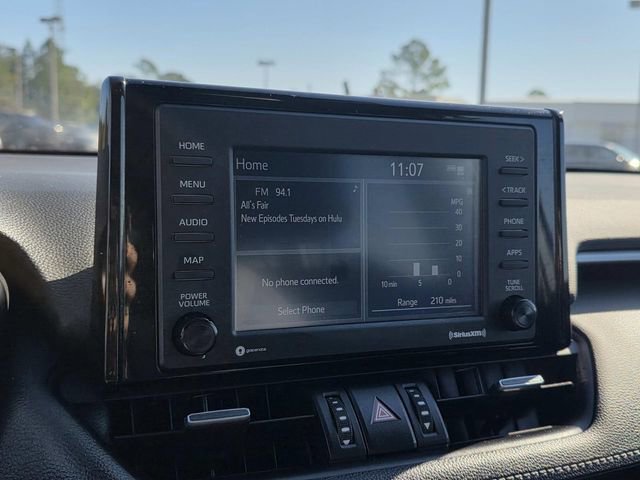 Used 2022 Toyota RAV4 XLE Premium image 10