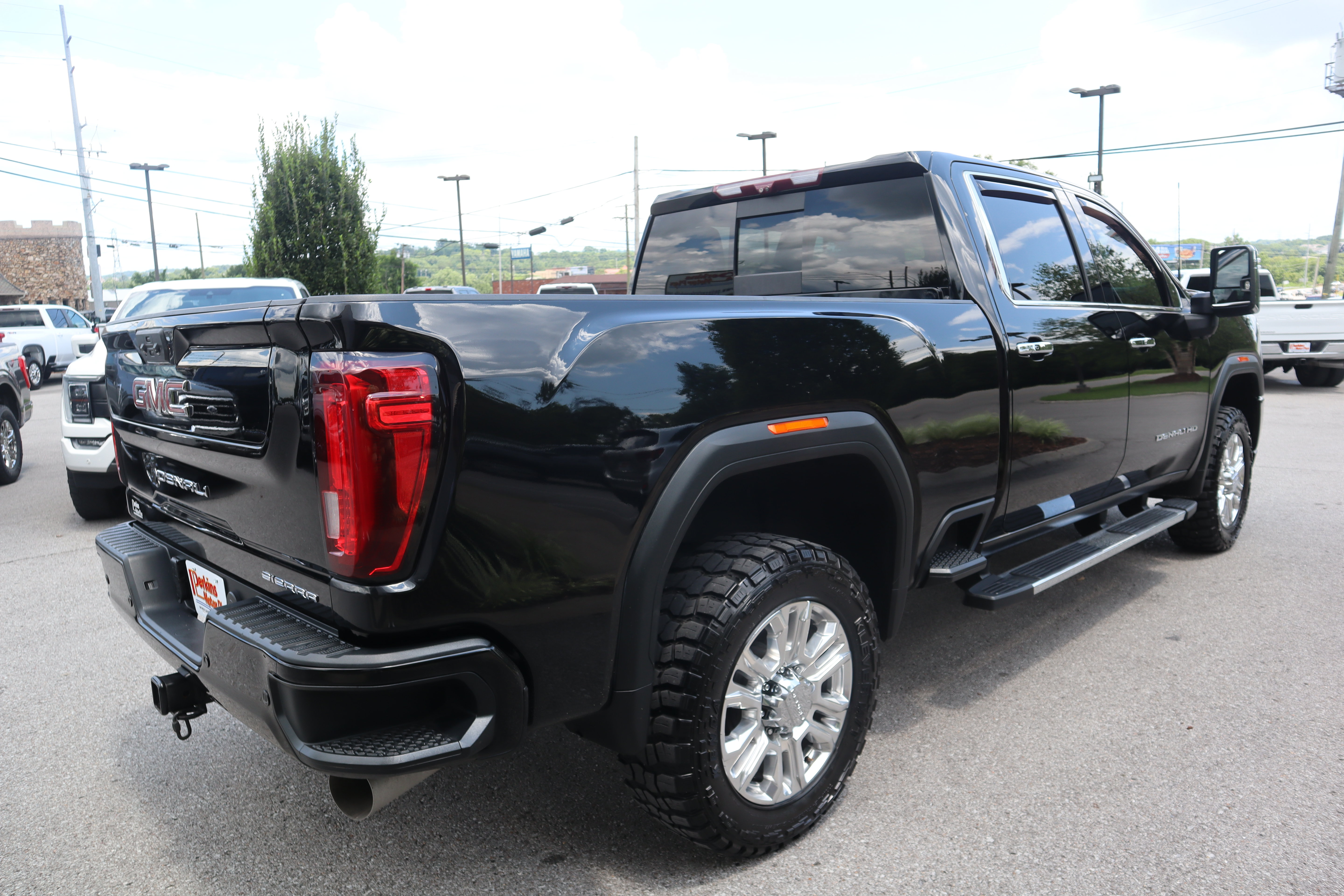 Used 2021 GMC Sierra 2500 Denali w/ Denali Ultimate Package AWD/4WD image 7