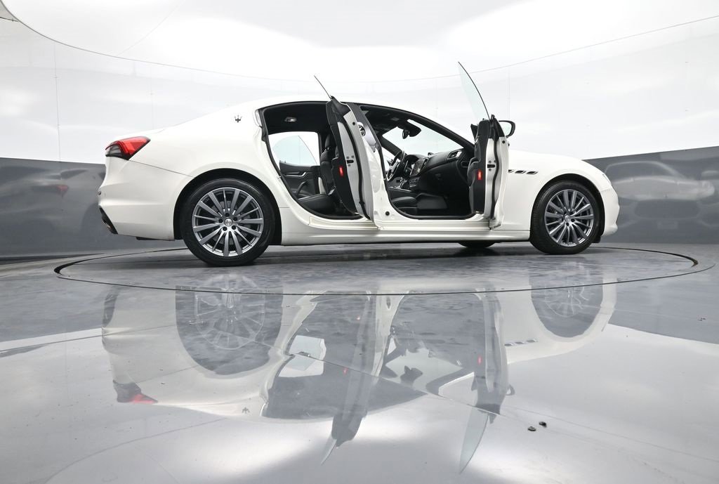Used 2022 Maserati Ghibli Modena image 49