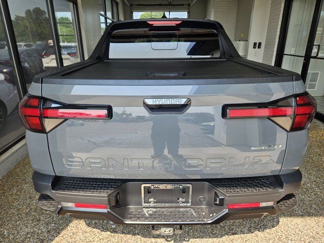 Used 2023 Hyundai Santa Cruz Night AWD/4WD image 3