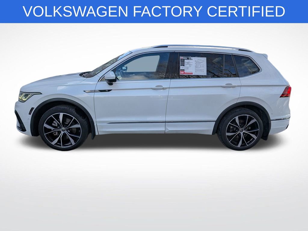 Used 2022 Volkswagen Tiguan SEL R-Line image 2