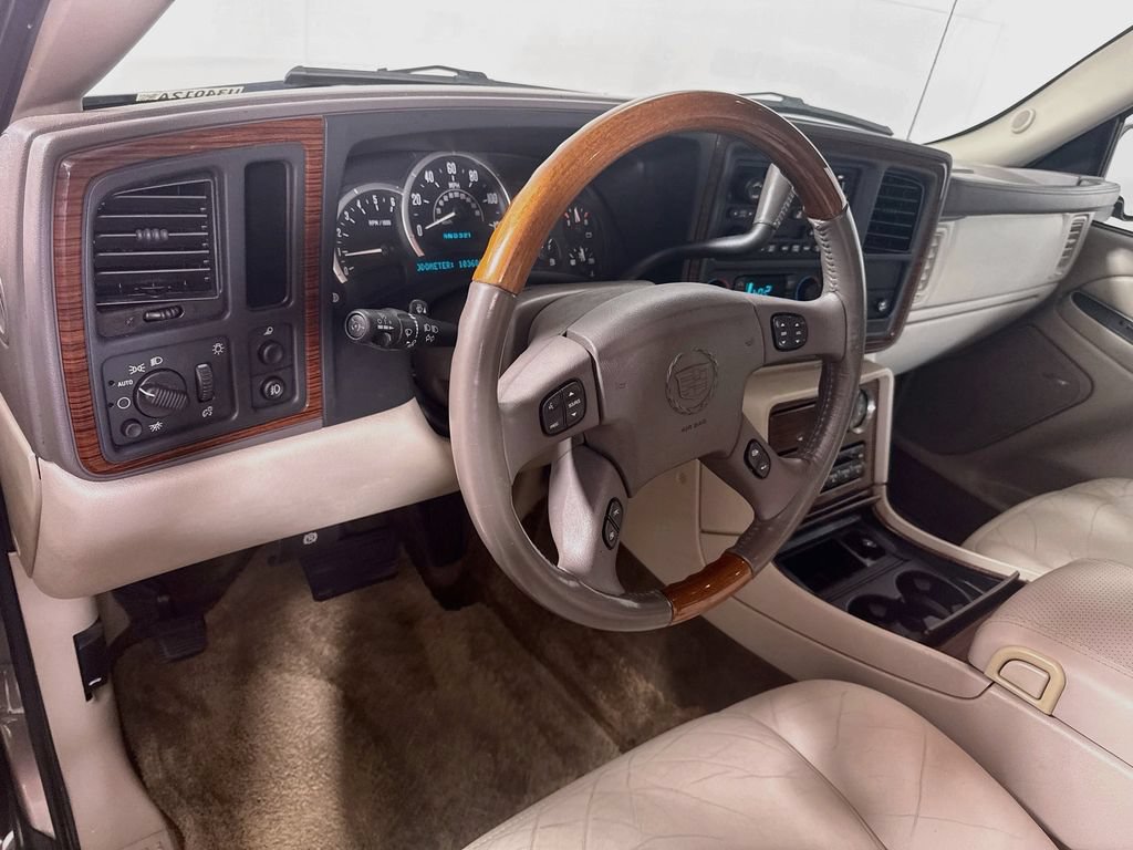 Used 2003 Cadillac Escalade EXT AWD/4WD image 9