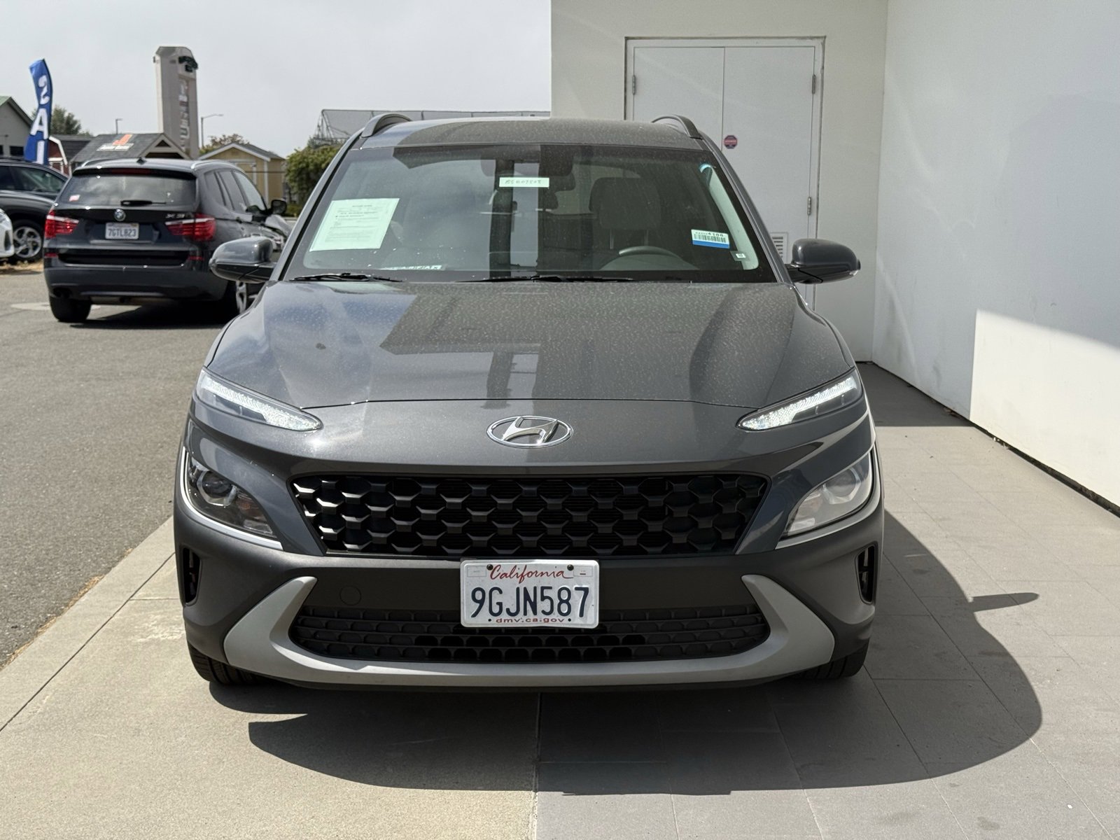 Used 2023 Hyundai Kona SEL image 2