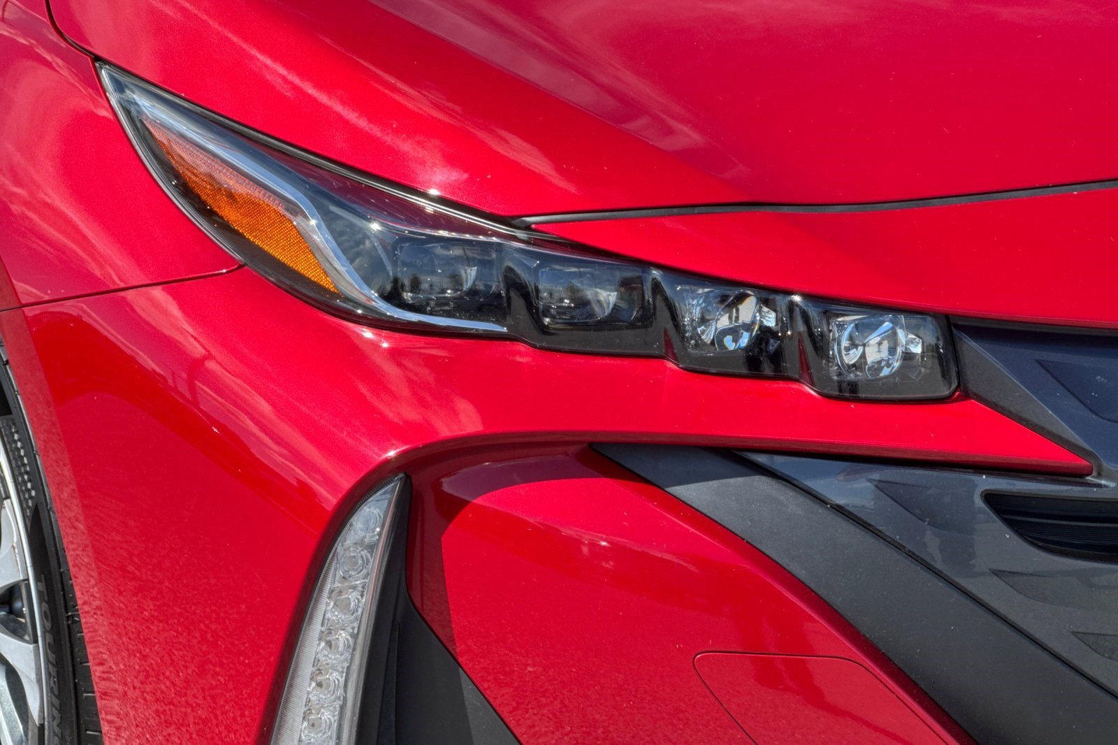 Used 2020 Toyota Prius Prime XLE w/ Protection Package FWD image 10