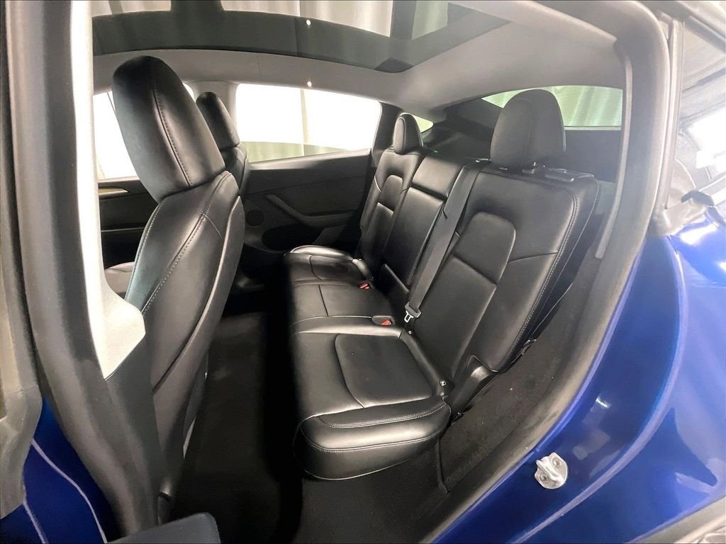 Used 2024 Tesla Model Y Long Range AWD/4WD image 15