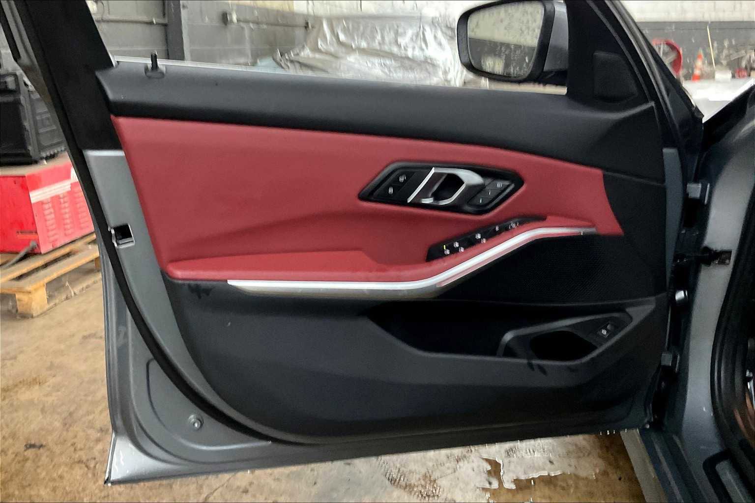 Used 2025 BMW 330i 330i w/ Premium Package image 26