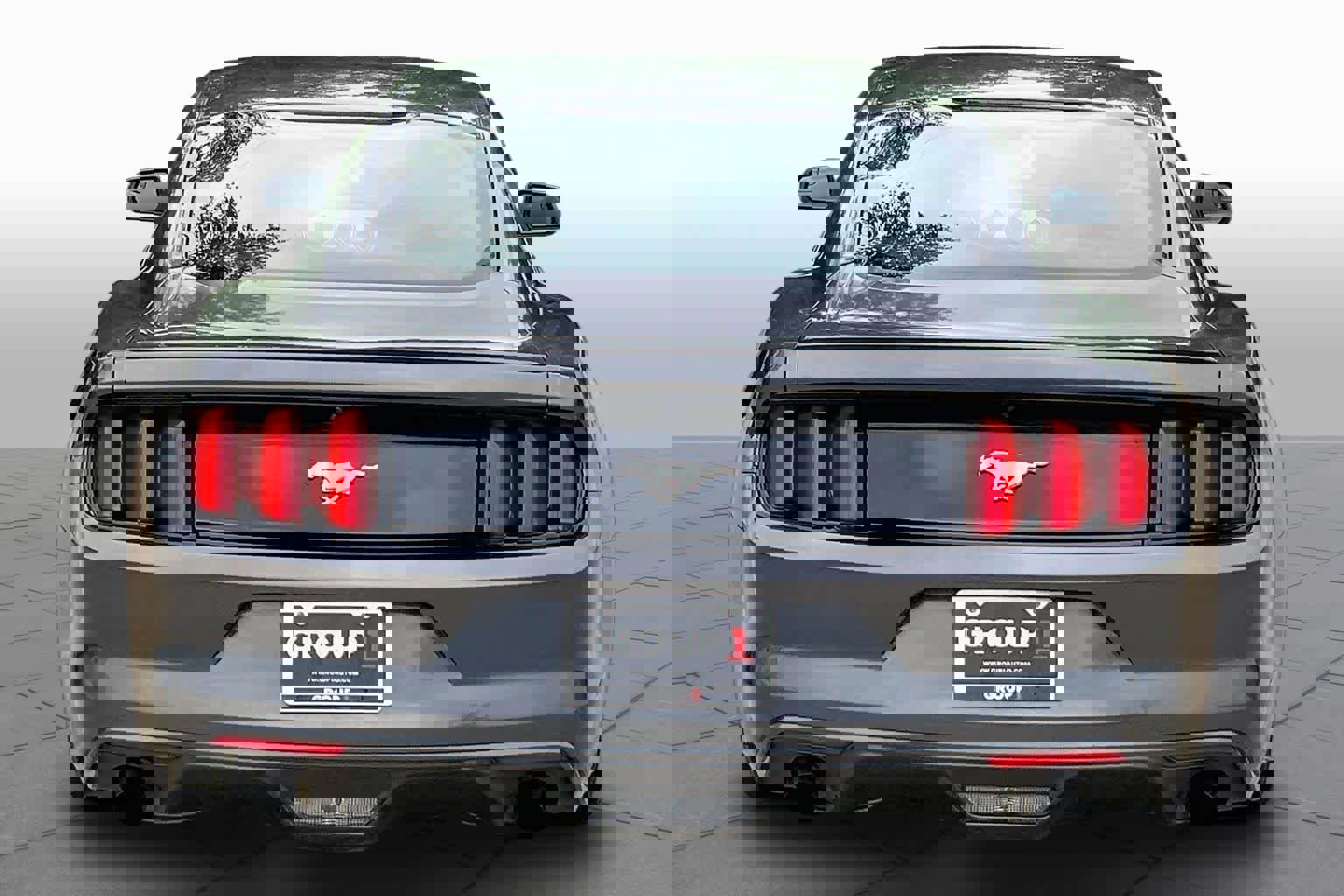 Used 2017 Ford Mustang Coupe RWD image 5