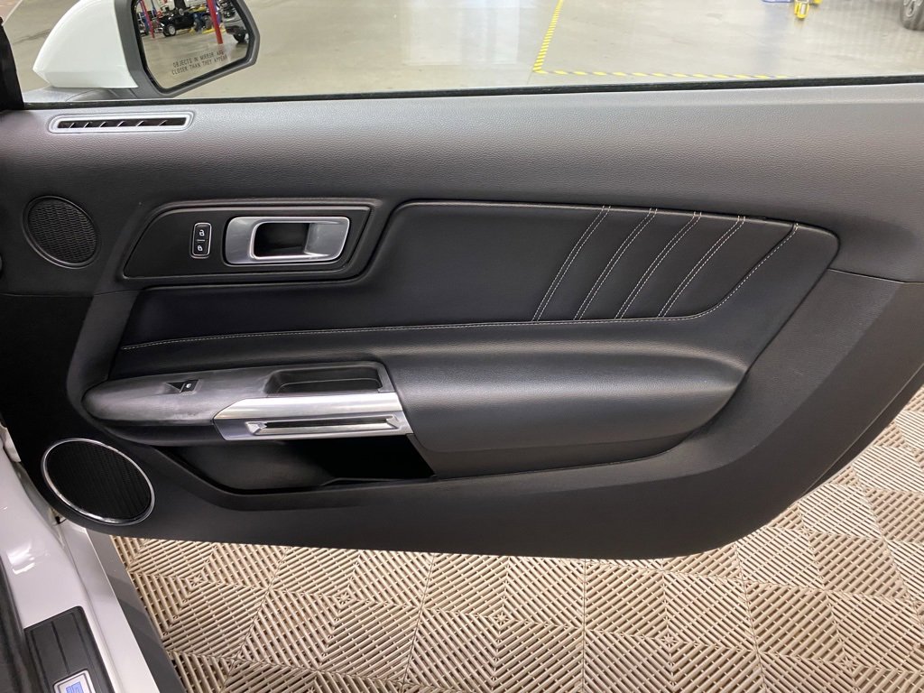 Used 2022 Ford Mustang Premium image 16