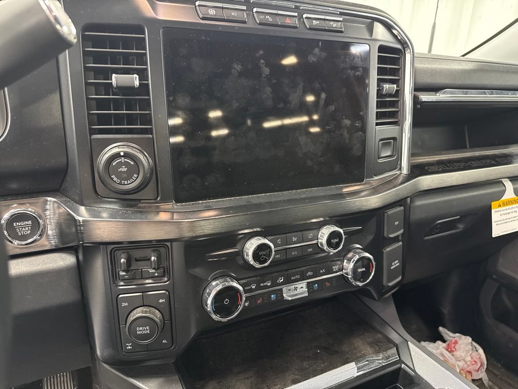 Used 2024 Ford F250 Lariat w/ Lariat Ultimate Package AWD/4WD image 27