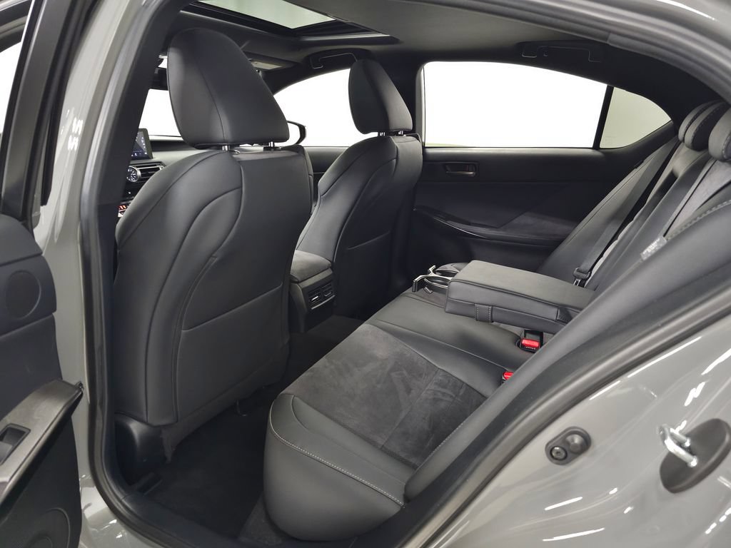 Used 2022 Lexus IS 500 RWD image 34
