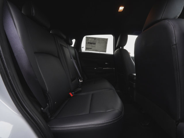 New 2026 Mitsubishi Outlander Sport SEL AWD/4WD image 32