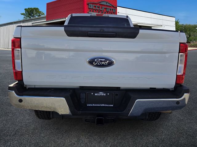 Used 2017 Ford F250 XLT w/ XLT Value Package image 4