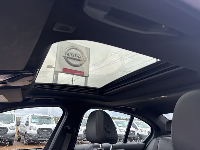 Used 2025 BMW 330i Sedan image 25