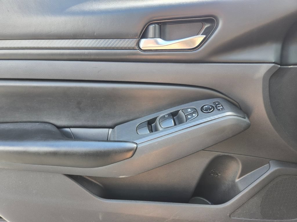 Certified 2022 Nissan Altima 2.5 S FWD image 36