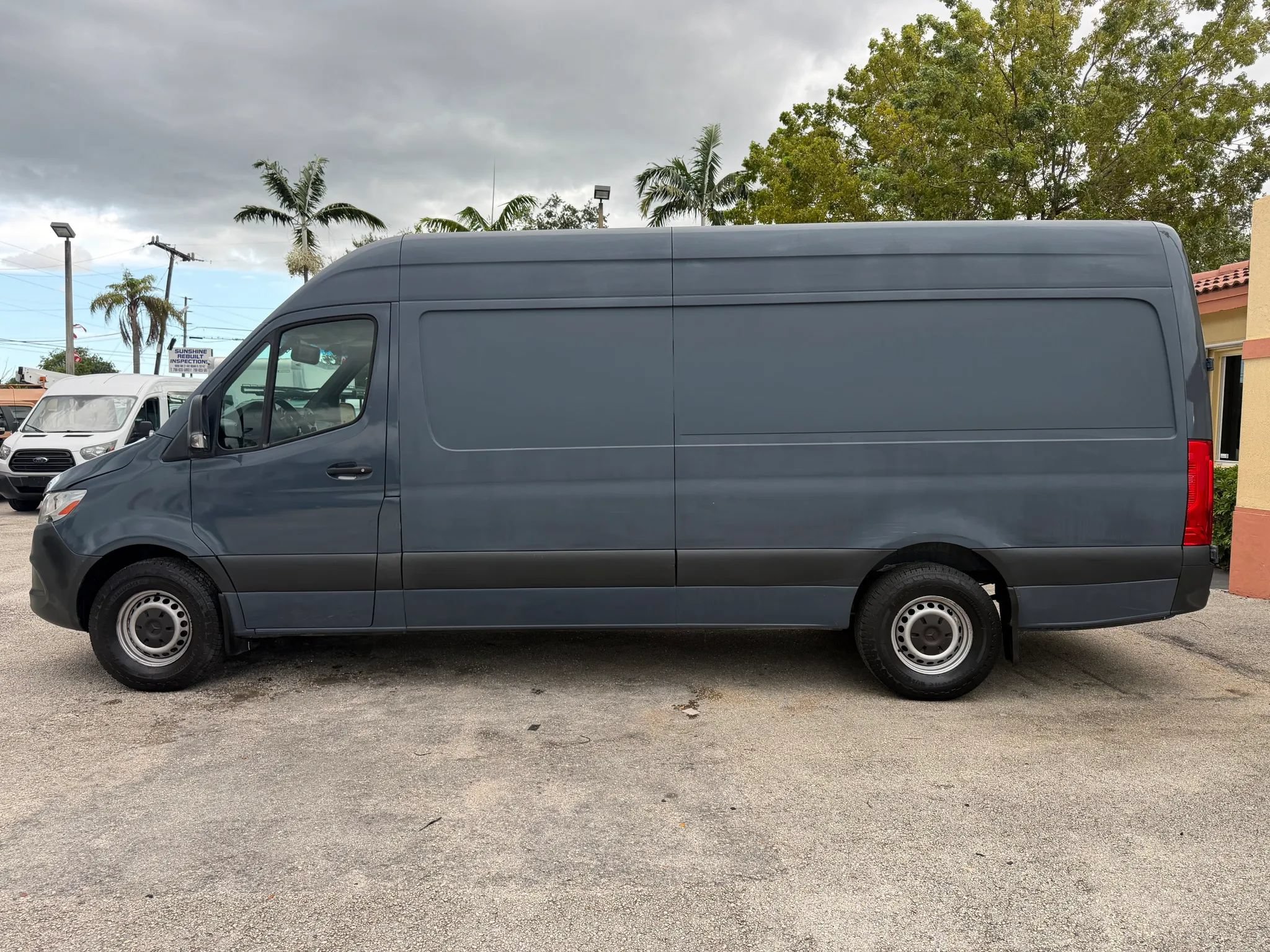 Used 2019 Mercedes-Benz Sprinter 170 image 2