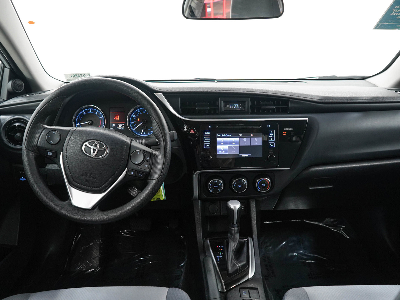 Used 2017 Toyota Corolla L FWD image 14