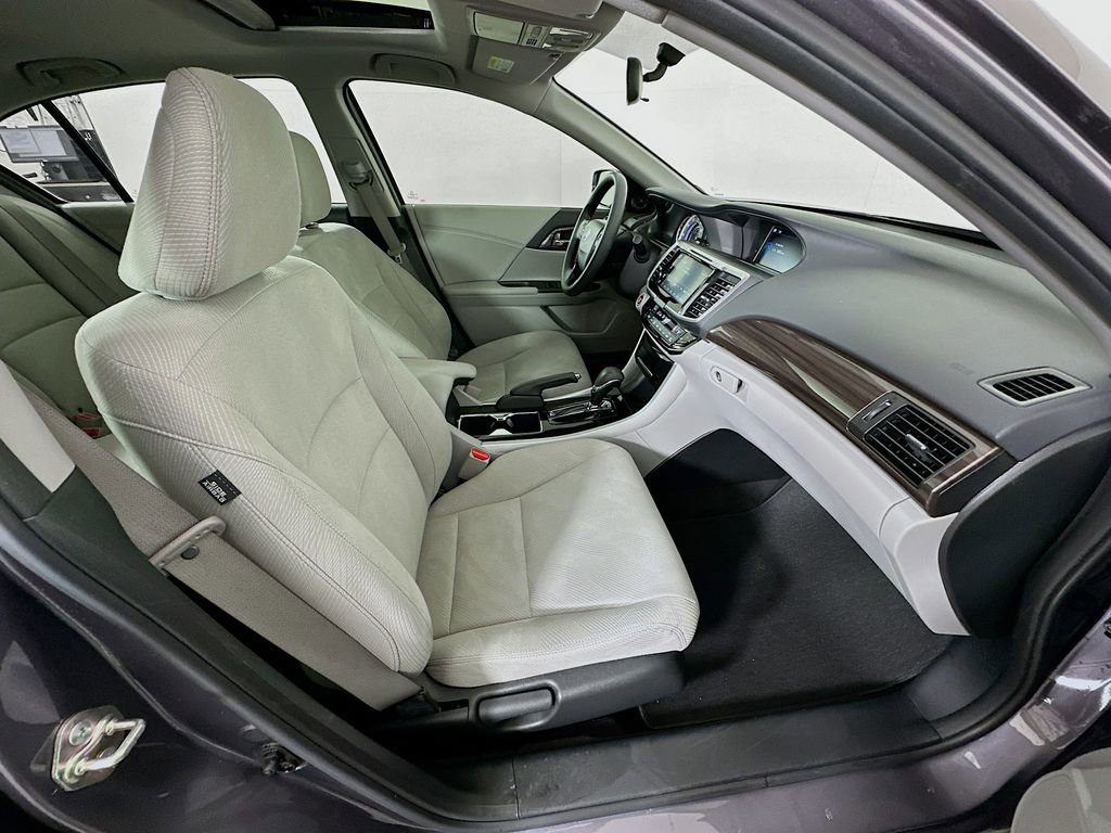 Used 2016 Honda Accord EX image 28