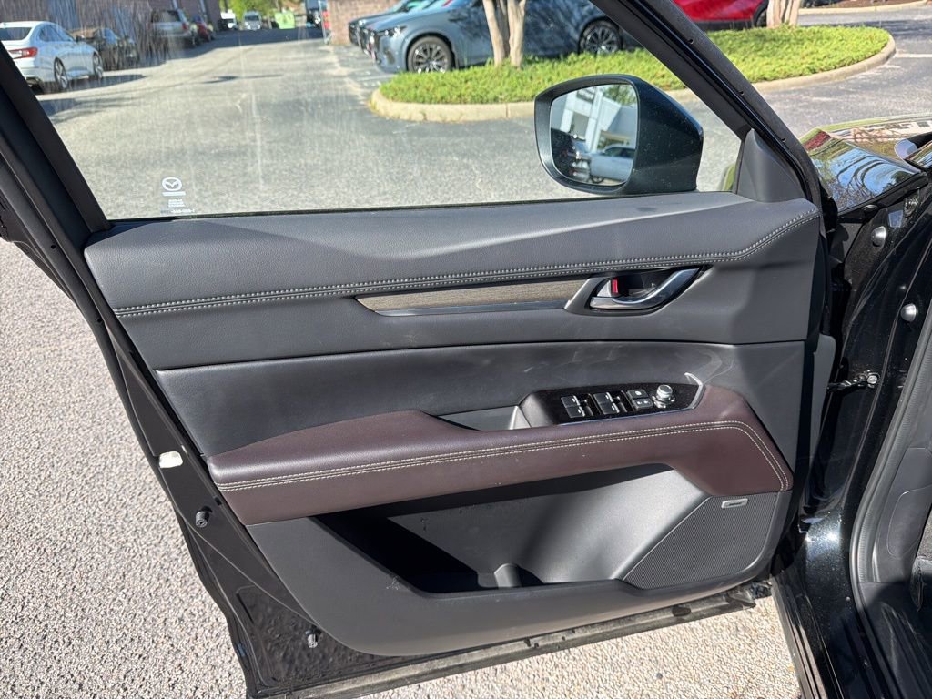 Used 2025 MAZDA CX-5 Signature AWD/4WD image 16