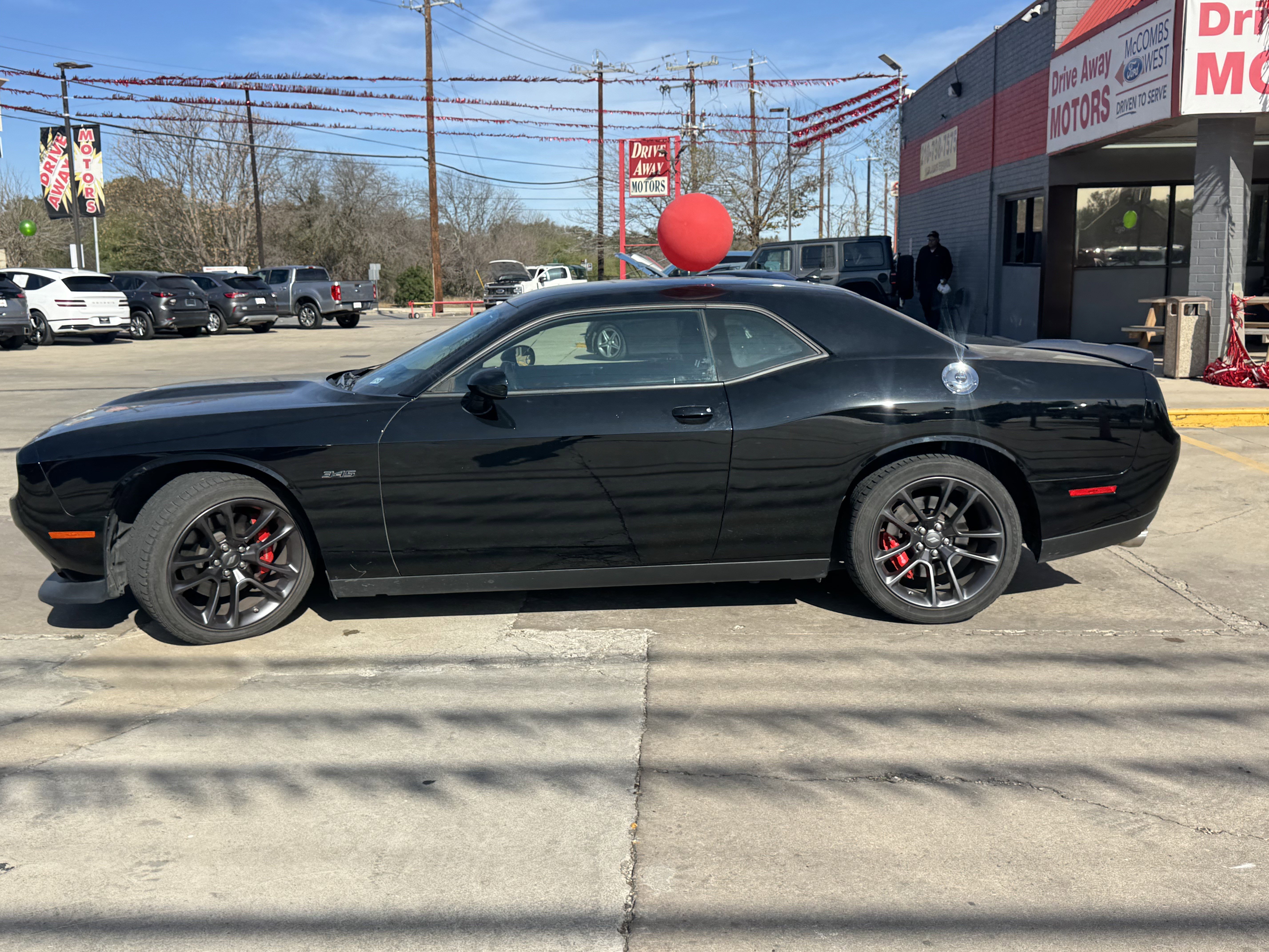 Used 2023 Dodge Challenger R/T w/ Performance Handling Group image 8