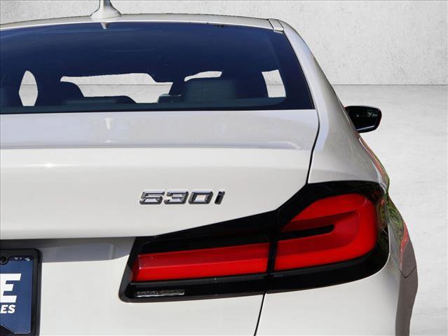 Used 2021 BMW 530i xDrive w/ Convenience Package AWD/4WD image 8