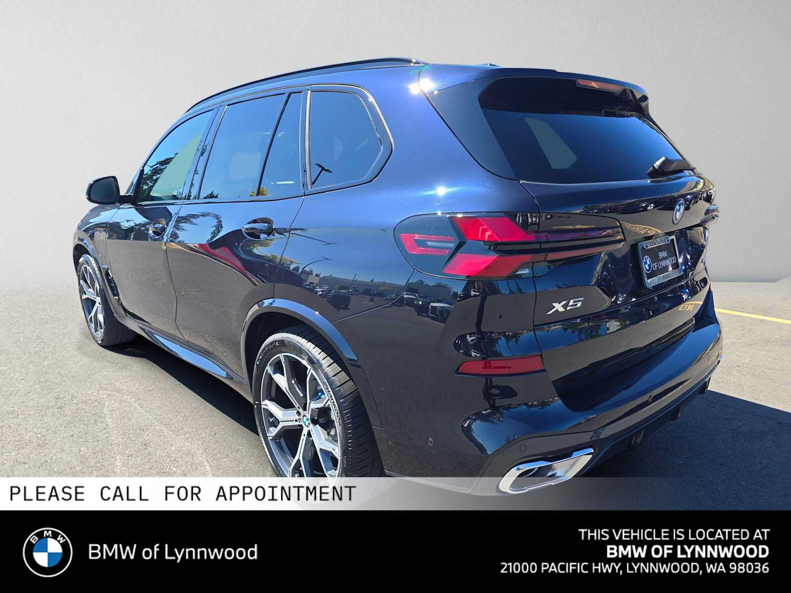 New 2026 BMW X5 xDrive50e w/ M Sport Package AWD/4WD image 5
