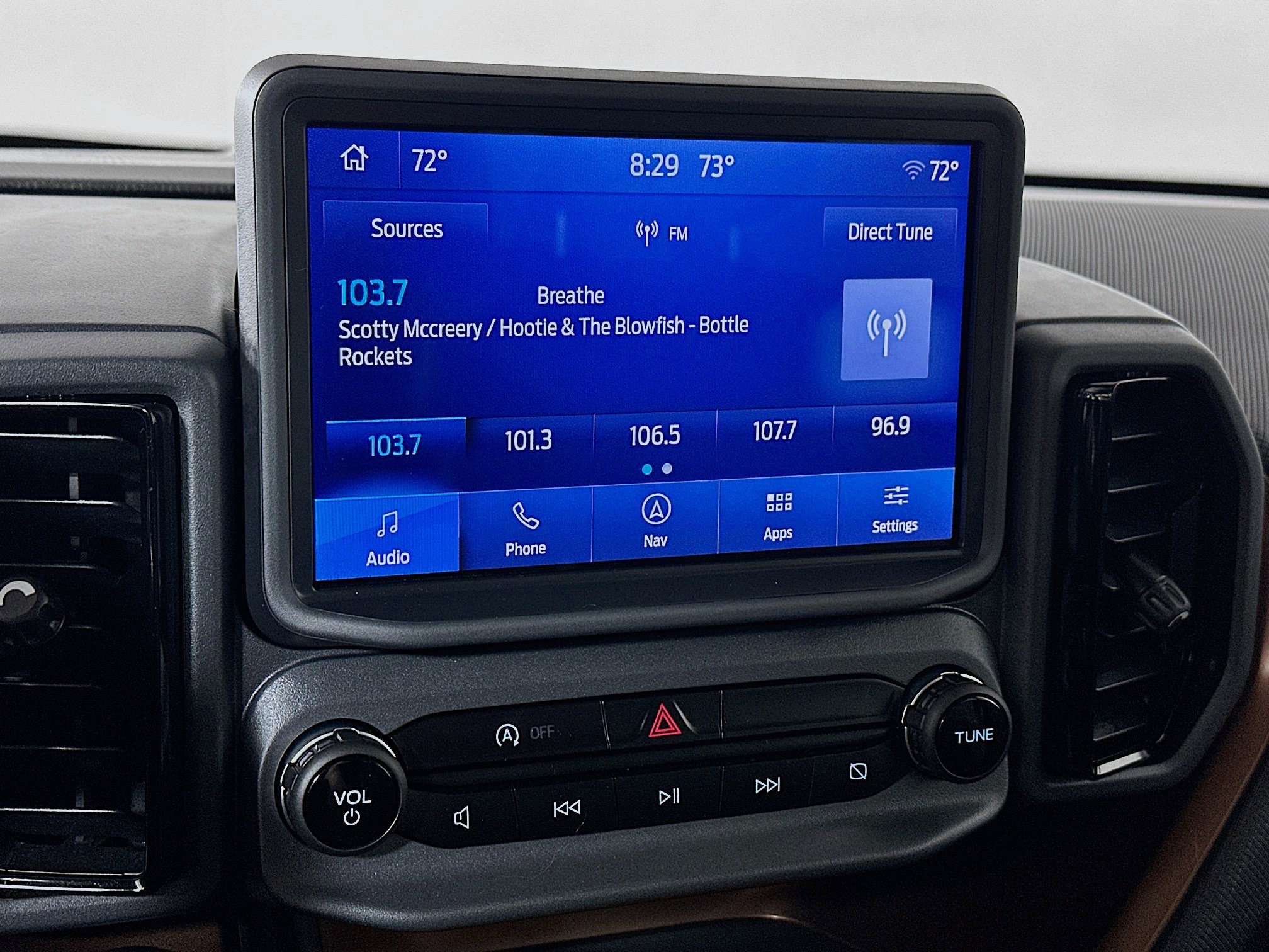 Used 2024 Ford Bronco Sport Outer Banks w/ Tech Package AWD/4WD image 15