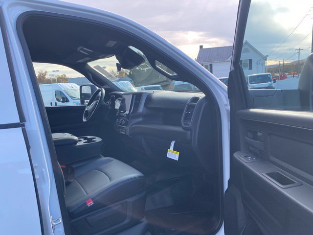 New 2026 RAM 5500 Tradesman w/ Chrome Appearance Group AWD/4WD image 27