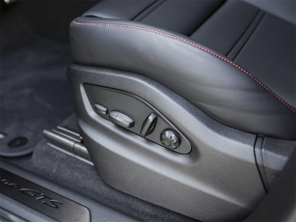 New 2026 Porsche Cayenne GTS image 16