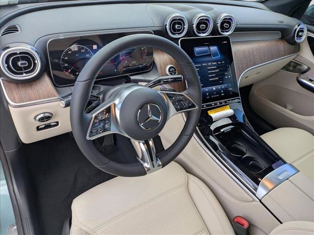 New 2027 Mercedes-Benz GLC 300 image 3