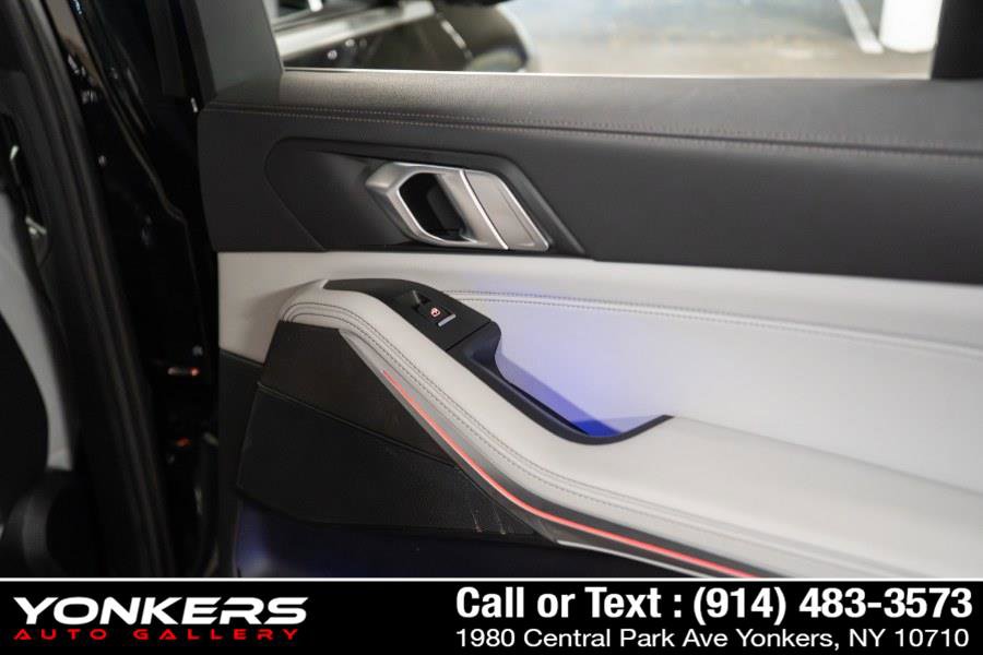 Used 2023 BMW X5 xDrive40i w/ Premium Package image 71