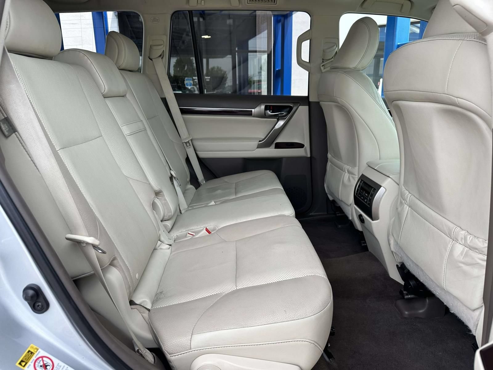 Used 2016 Lexus GX 460 w/ Premium Package AWD/4WD image 27