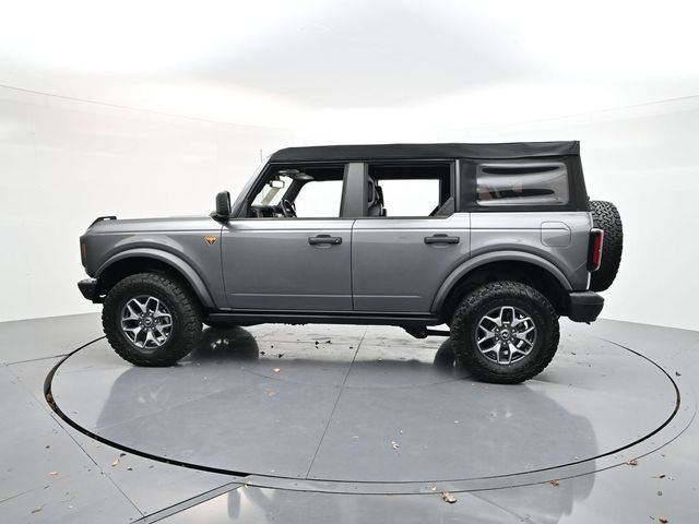 Used 2024 Ford Bronco Badlands image 4
