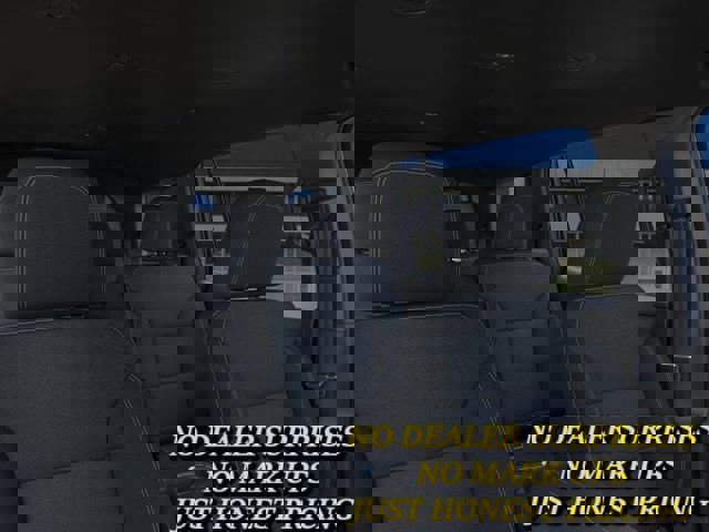 New 2025 Chevrolet Traverse LT w/ Enhanced Driving Package FWD image 24