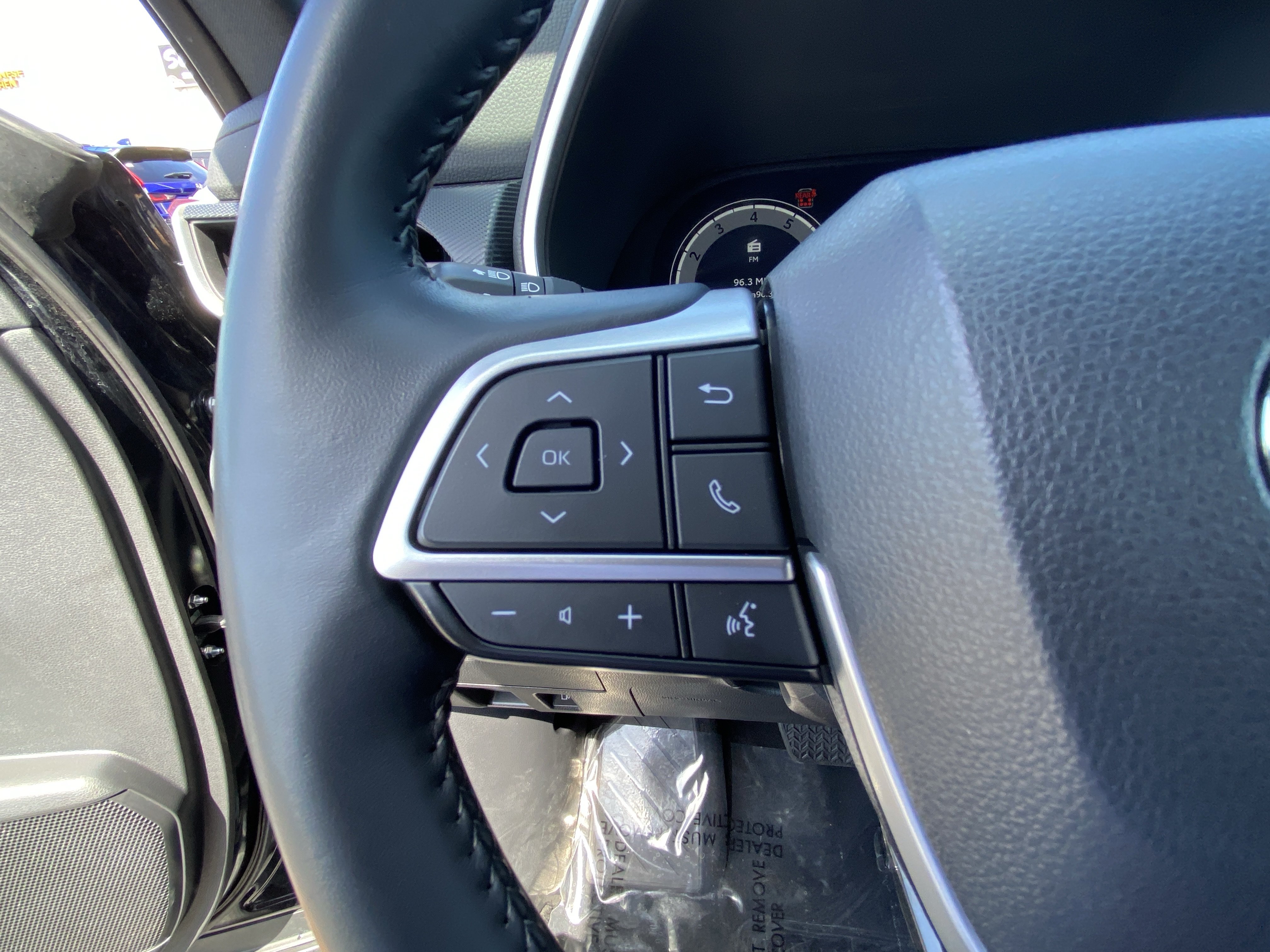 Used 2025 Toyota Highlander XSE AWD/4WD image 26