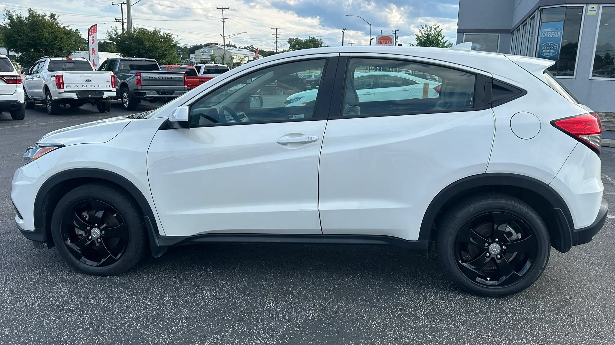Used 2022 Honda HR-V LX image 7