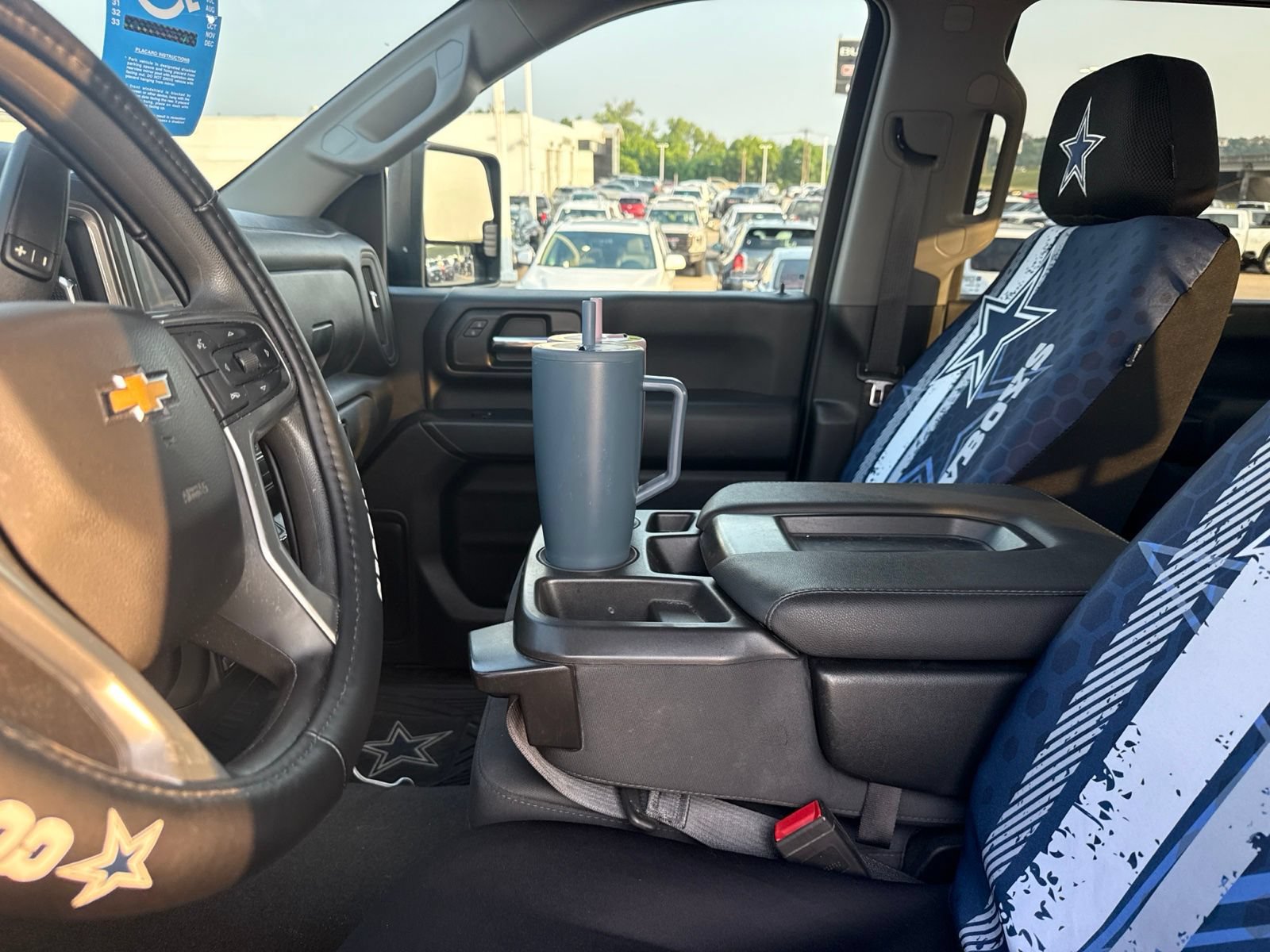 Used 2022 Chevrolet Silverado 2500 Custom w/ Custom Convenience Package AWD/4WD image 17