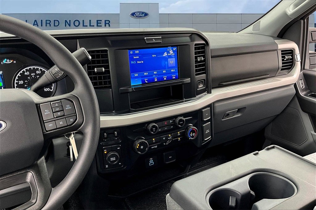 New 2026 Ford F350 XLT image 6