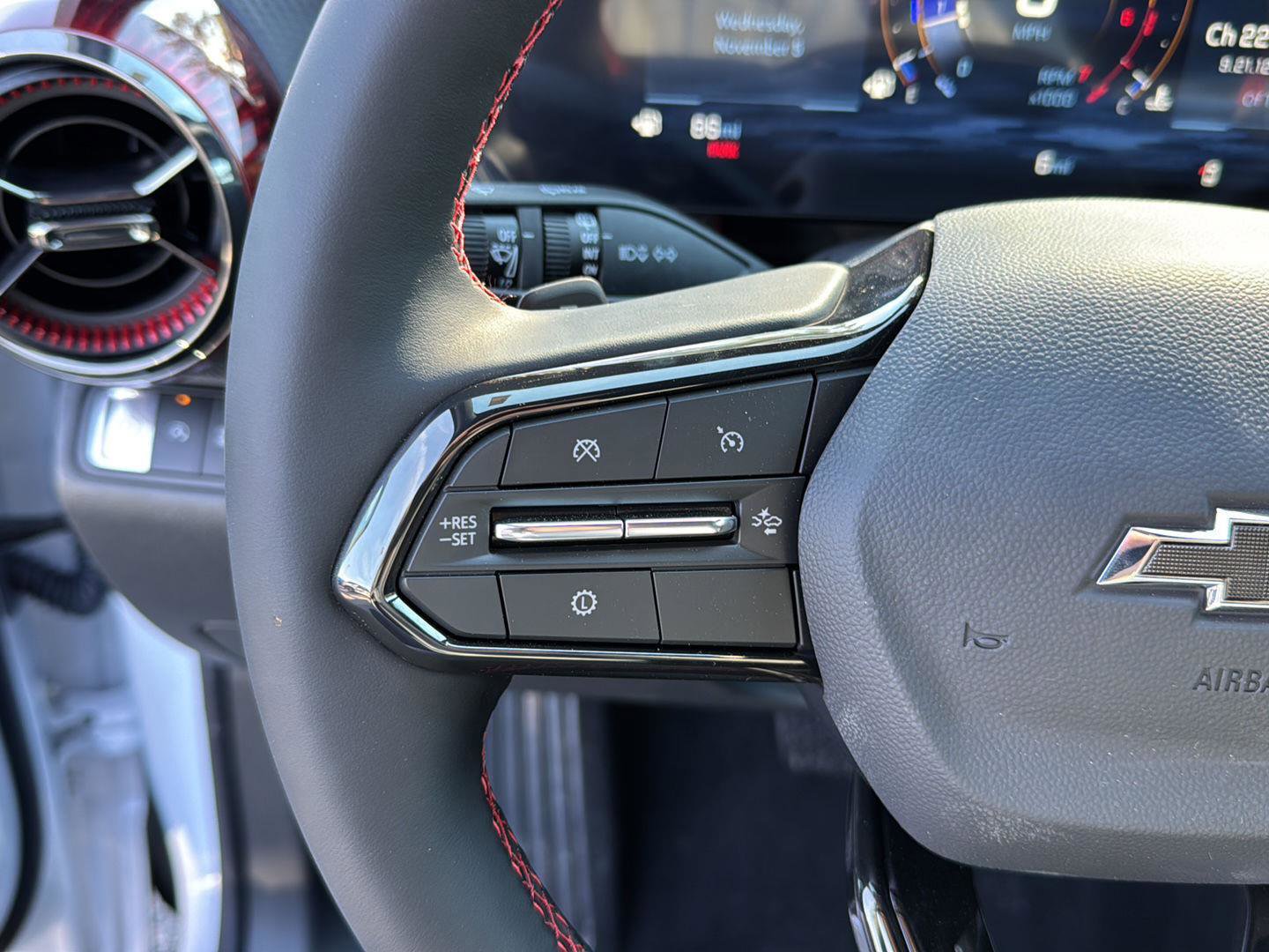 New 2026 Chevrolet Equinox RS w/ Convenience Package III image 18