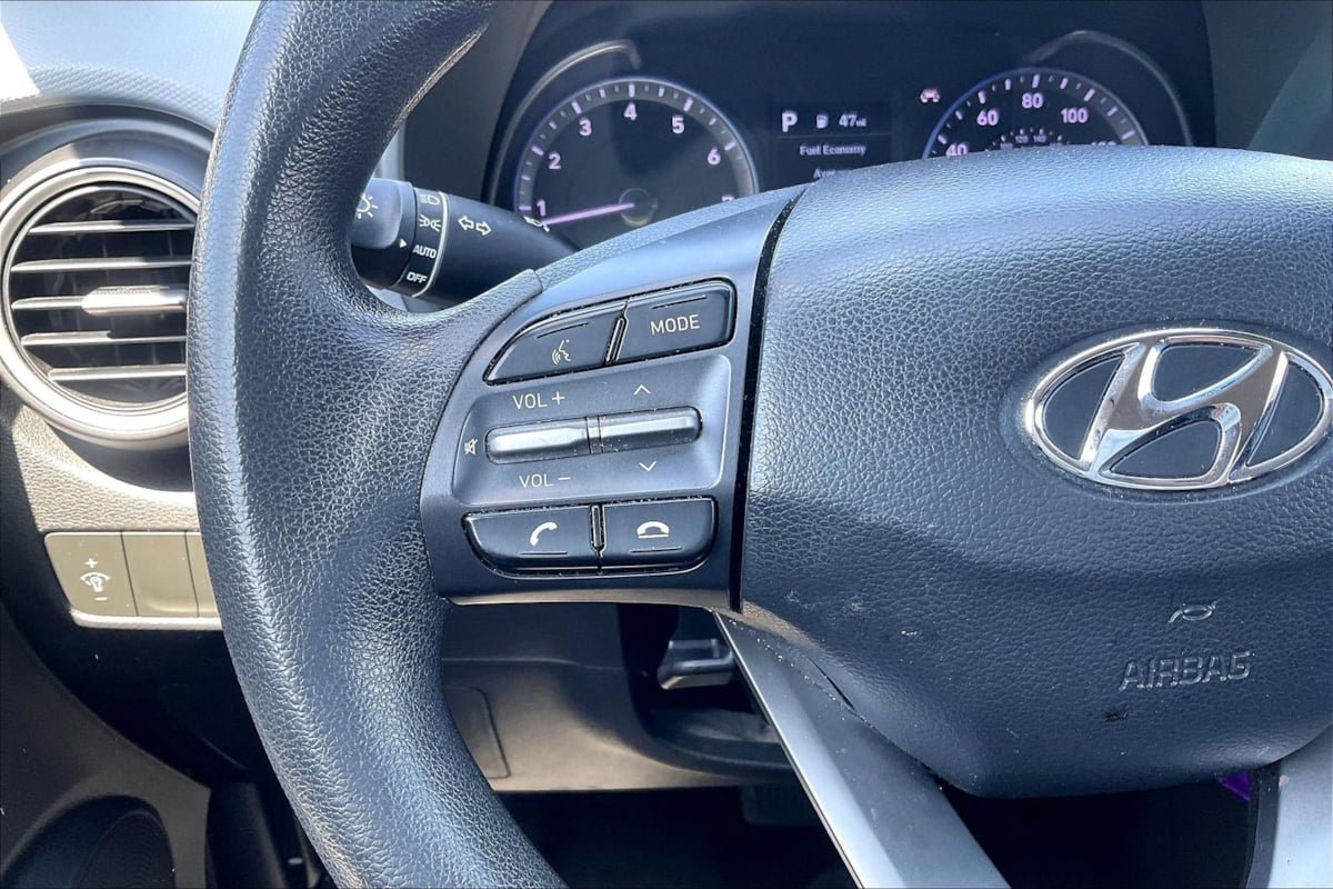 Used 2020 Hyundai Kona SE FWD image 18