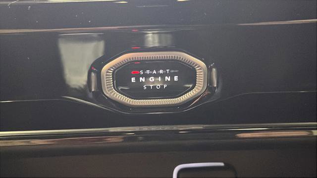 New 2026 Jeep Grand Cherokee Altitude image 23