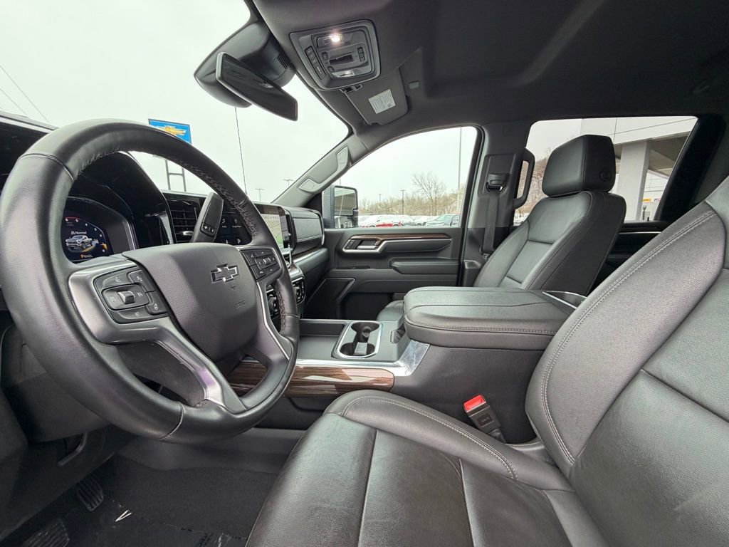 Used 2025 Chevrolet Silverado 2500 LT w/ Trail Boss Package image 11