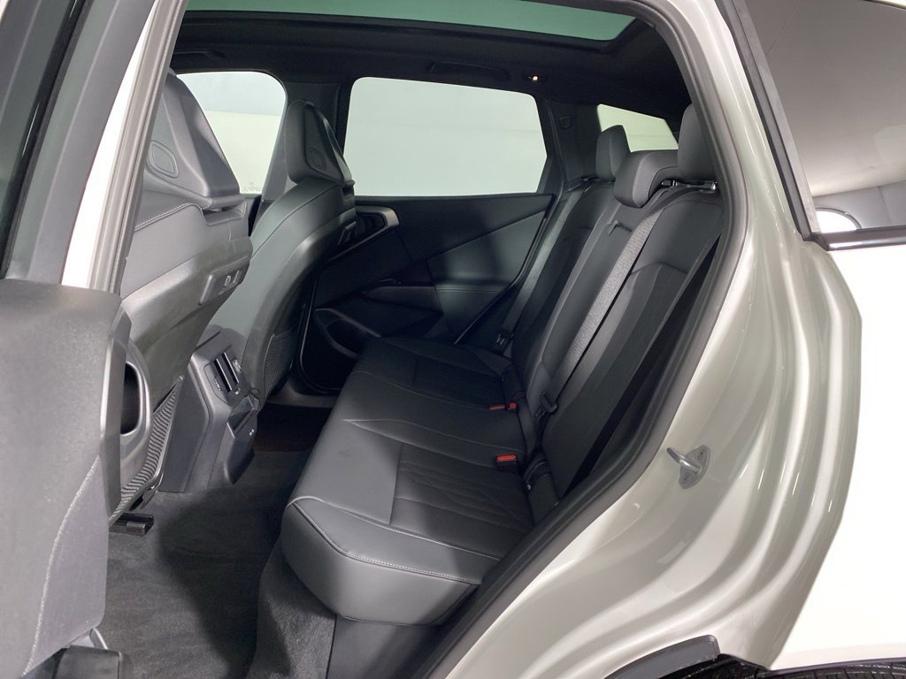 Used 2025 BMW X3 xDrive30i w/ M Sport Package image 22