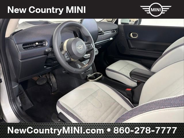 Certified 2025 MINI Cooper 2-Door Hardtop FWD image 10