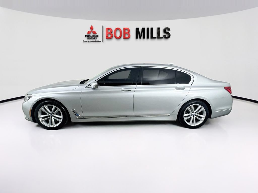 Used 2018 BMW 750i xDrive AWD/4WD image 4